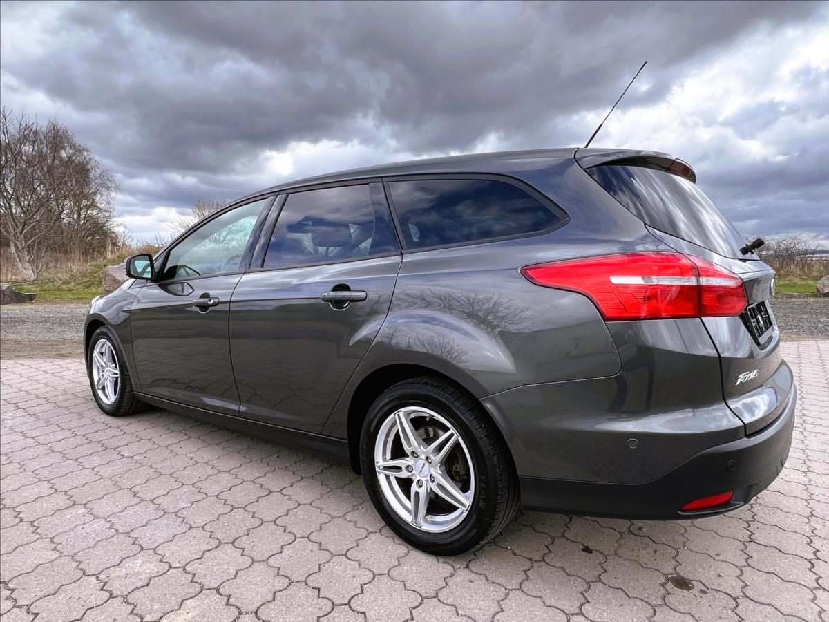ford-focus-1-0-eb-92-kw-turnier-business - 7