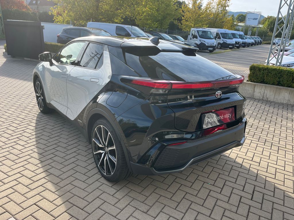 toyota-c-hr-2-0-hev-4x4-gr-sport-premiere-edition - 3