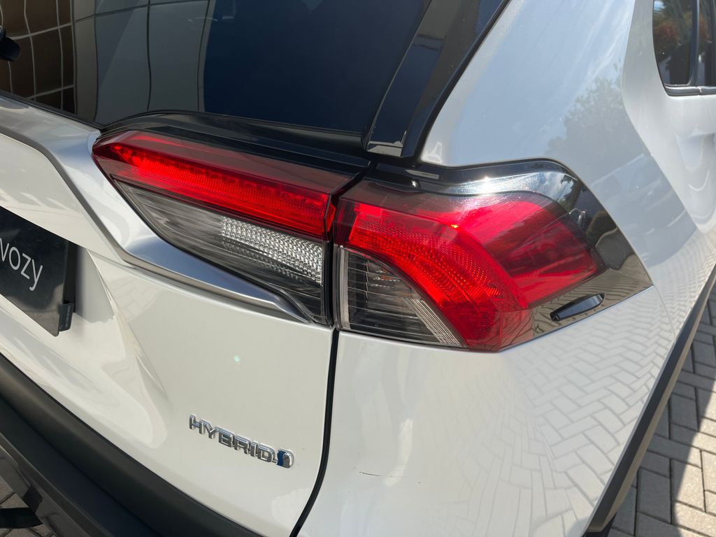 toyota-rav4-2-5-hybrid-e-cvt-4wd-executive - 9