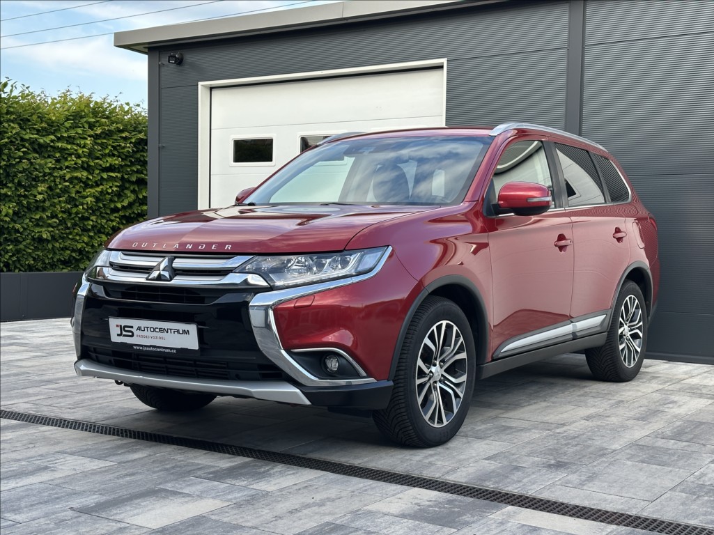 Mitsubishi Outlander 2,2 DI-D 150PS  Intense+ -7 4x4 A/T