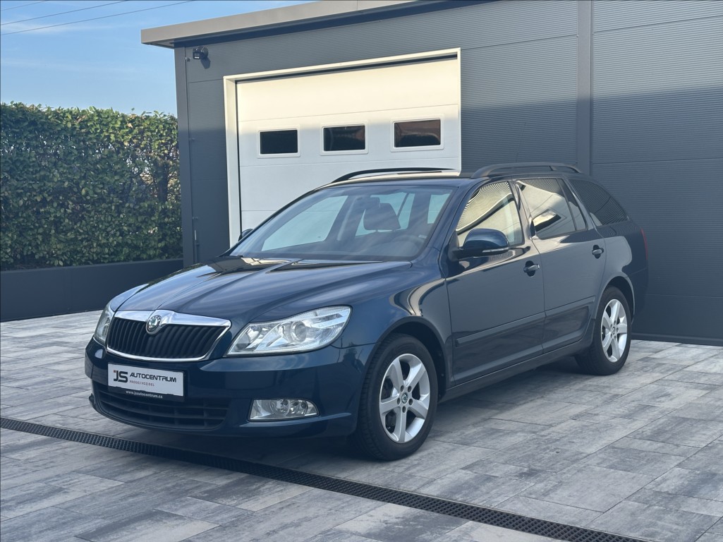 Škoda Octavia 1,8 TSI 152PS  Ambition Family