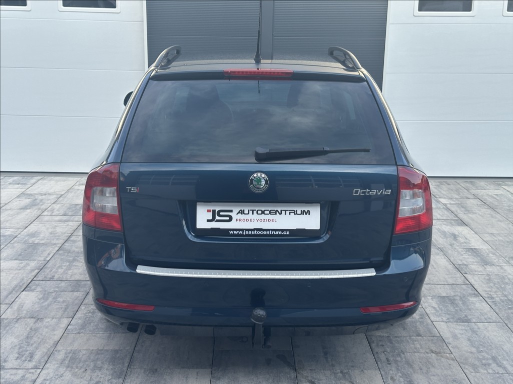 skoda-octavia-1-8-tsi-152ps-ambition-family - 7
