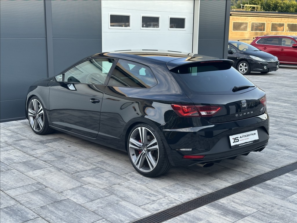 seat-leon-2-0-tsi-290ps-sc-cupra-m-t - 9