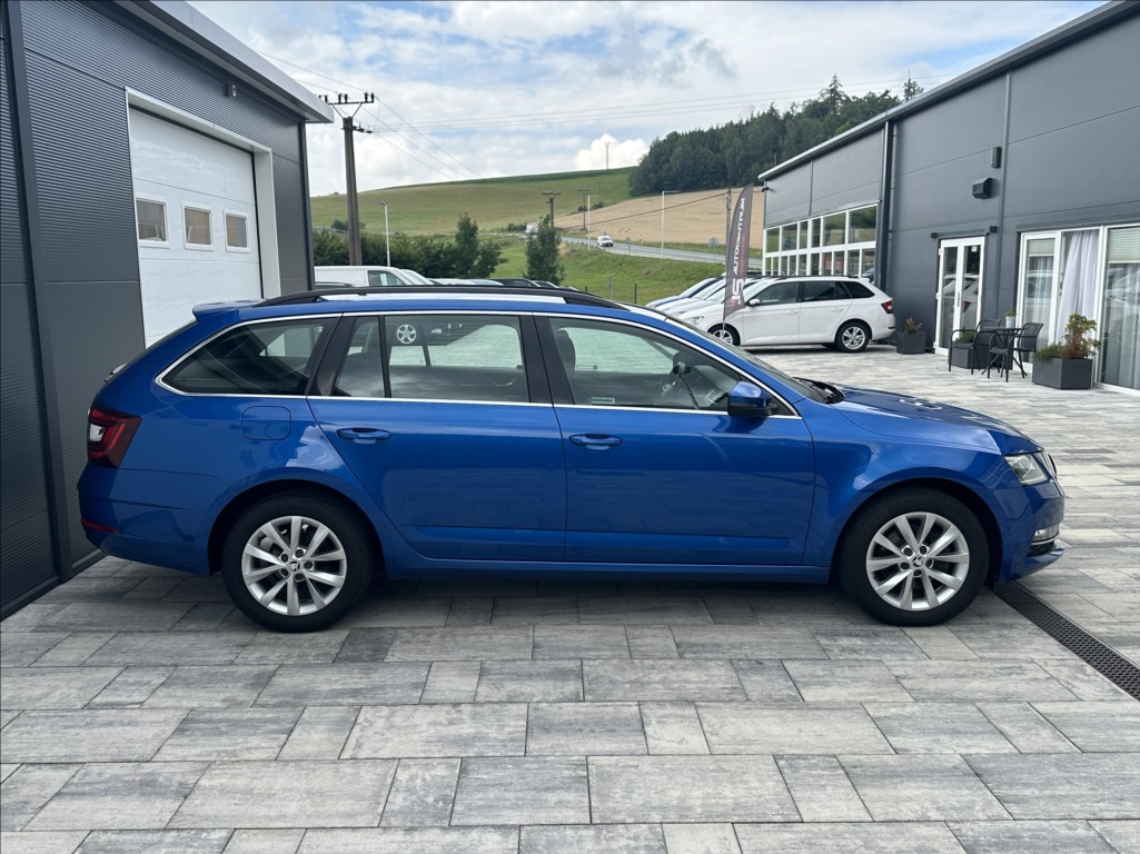 skoda-octavia-2-0-tdi-150ps-style-m-t - 5