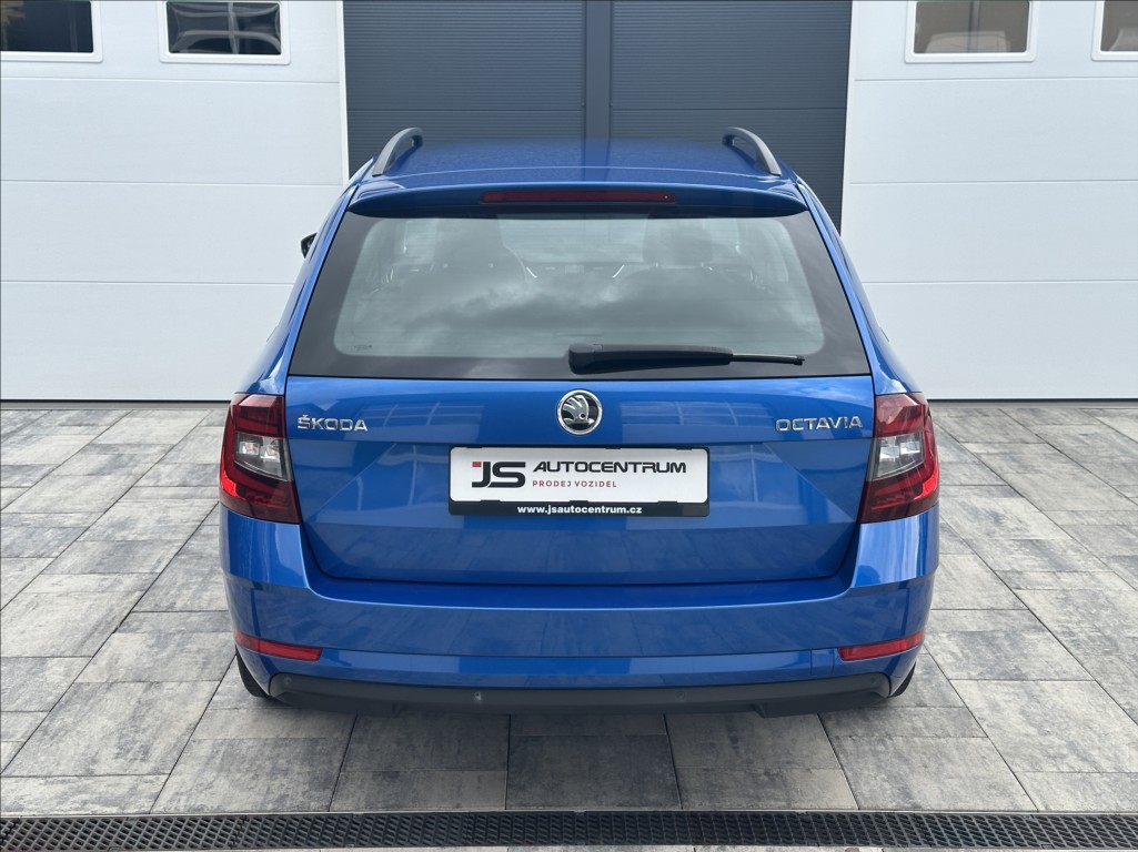 skoda-octavia-2-0-tdi-150ps-style-m-t - 7