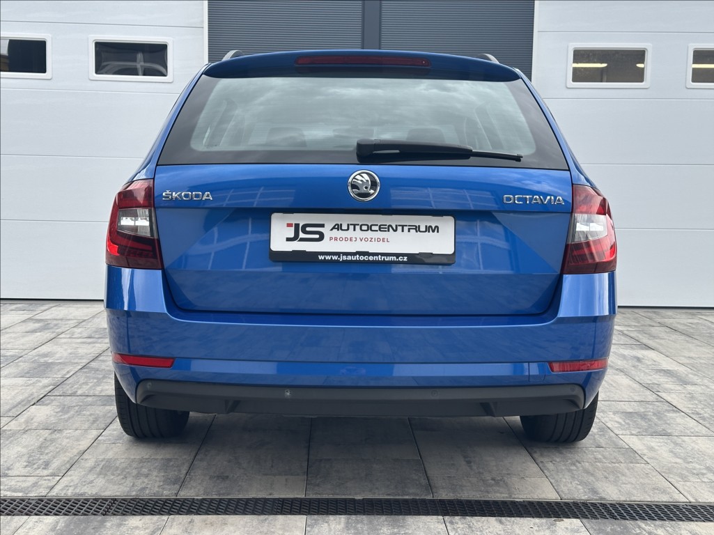 skoda-octavia-2-0-tdi-150ps-style-m-t - 8