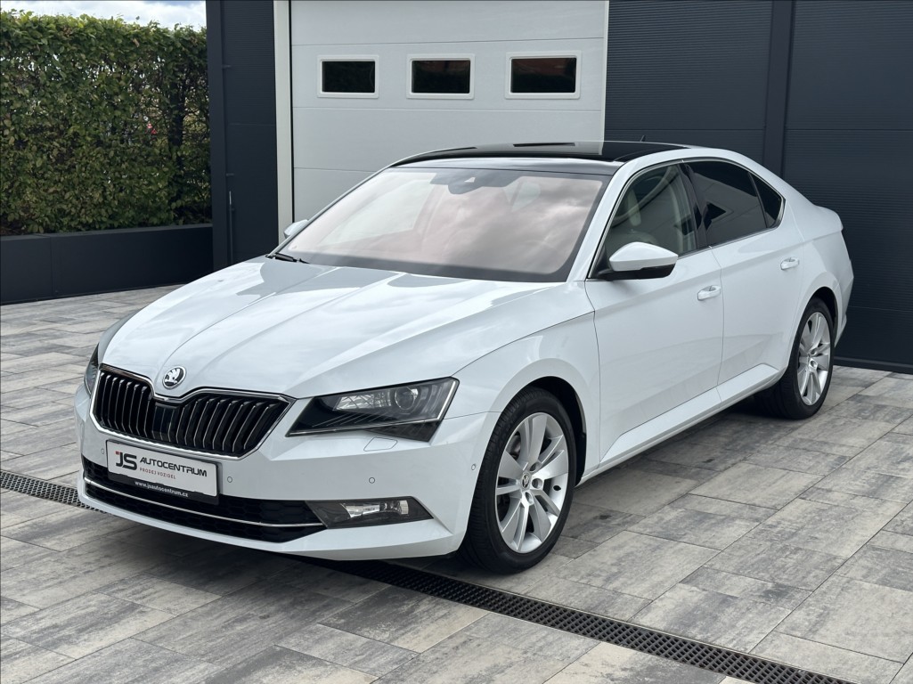 skoda-superb-1-4-tsi-150ps-style-plus-4x4 - 1