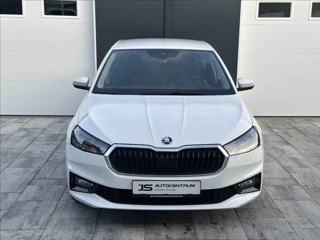 skoda-fabia-1-0-tsi-110ps-style-dsg - 2