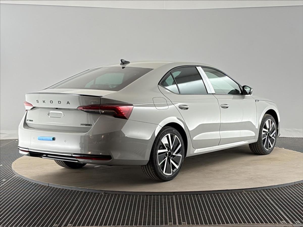 skoda-octavia-1-5-tsi-sportline-dsg - 1