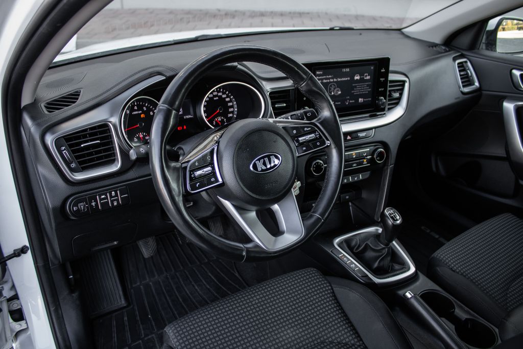 kia-ceed - 7