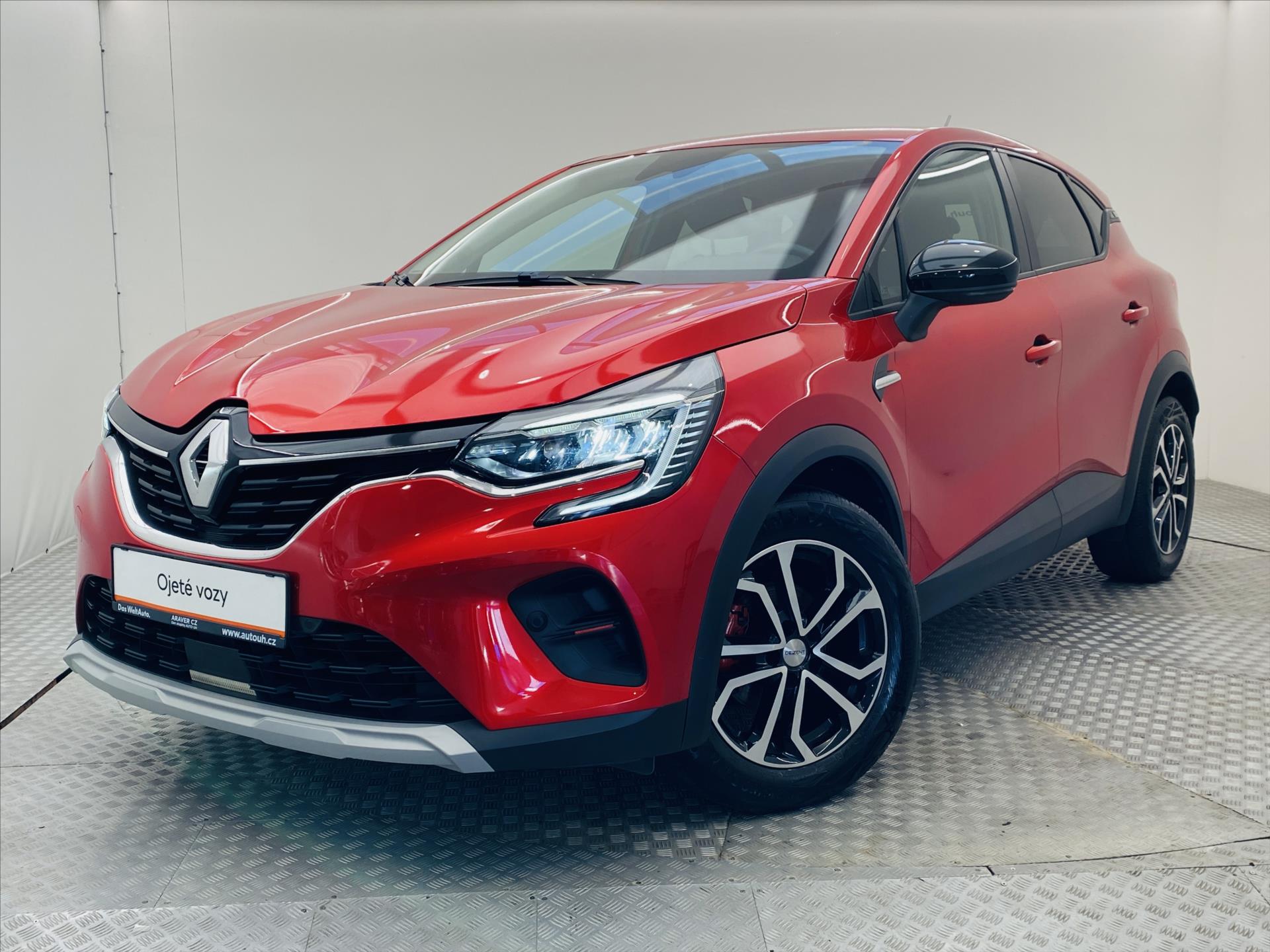 Renault Captur 1,0 TCe 67kW 1. maj. ČR