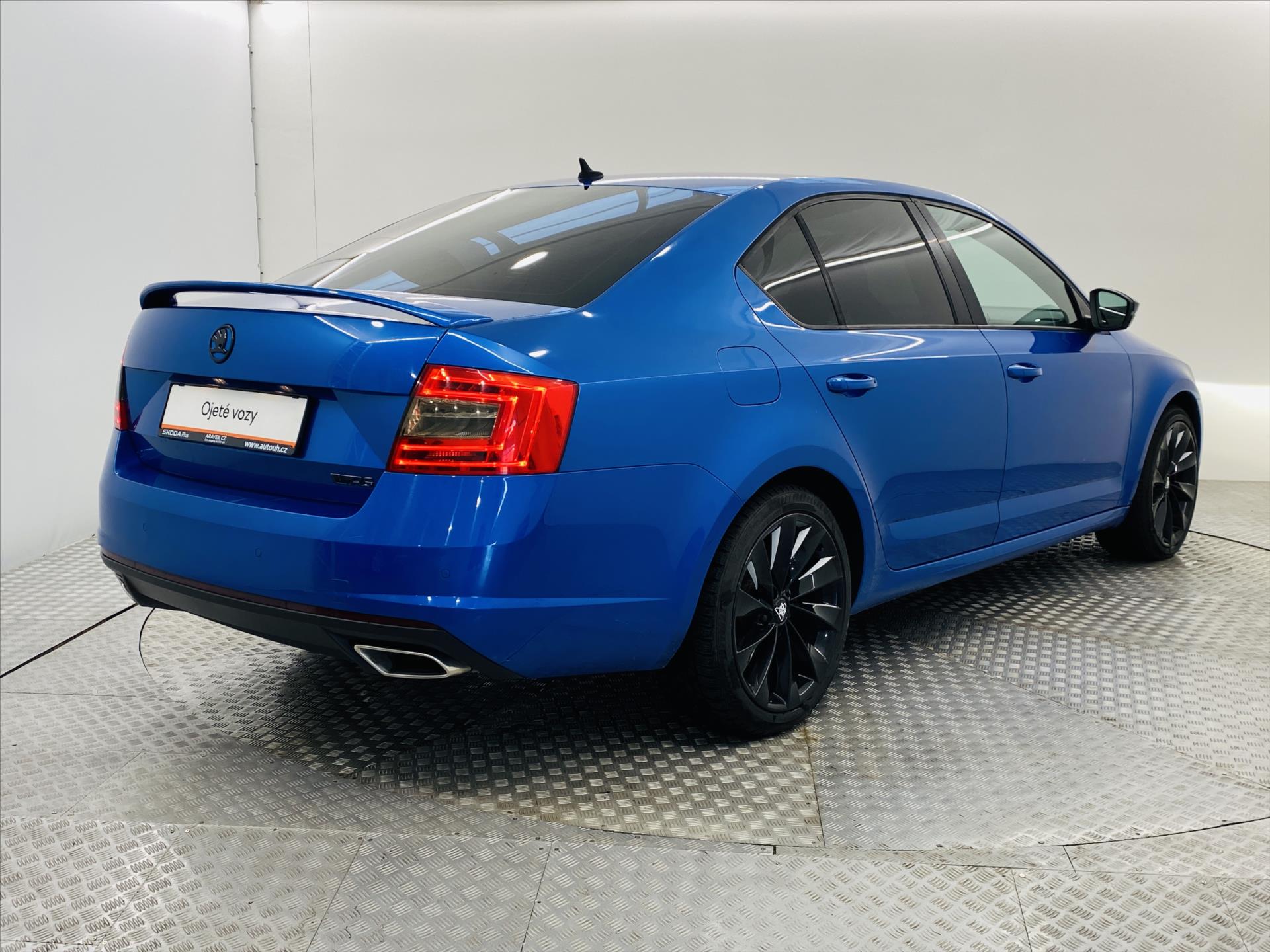 skoda-octavia-2-0-tdi-dsg-135-kw-rs - 1
