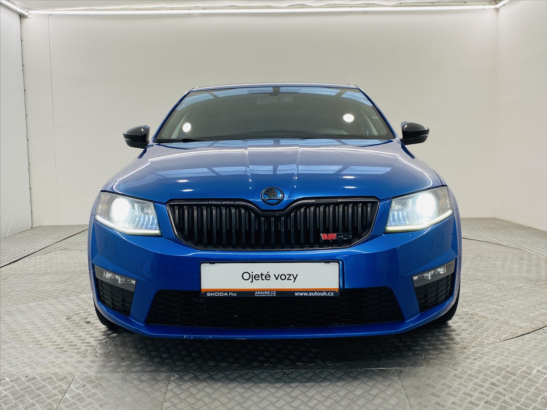skoda-octavia-2-0-tdi-dsg-135-kw-rs - 3