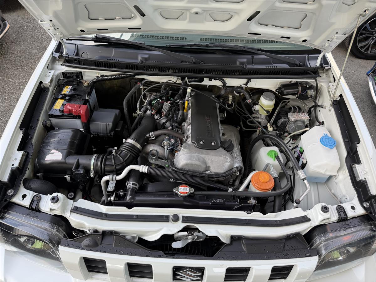 suzuki-jimny-1-3-4x4-klima-top-stav - 9