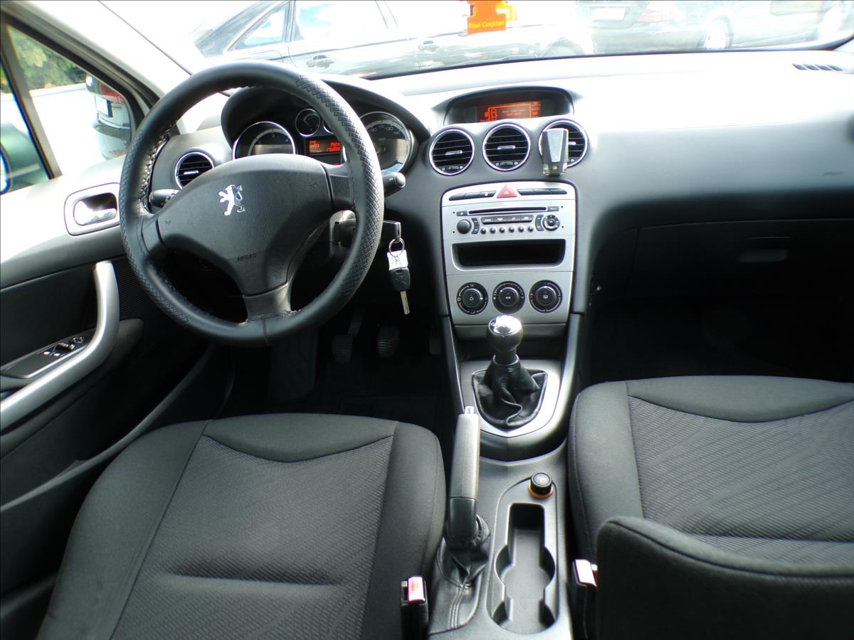 peugeot-308-1-6-hdi - 6
