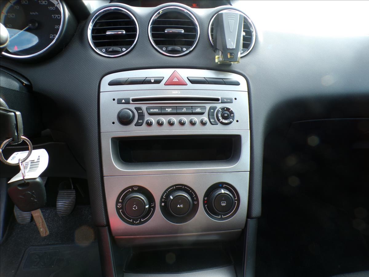 peugeot-308-1-6-hdi - 9