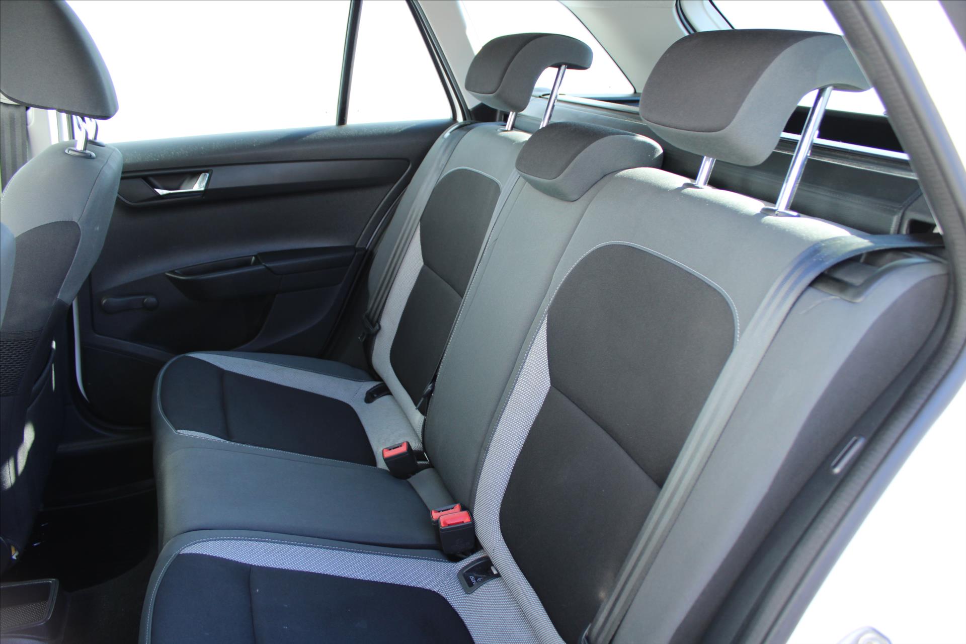 skoda-fabia-1-2-tsi-66kw-dph-1-maj-cr - 9
