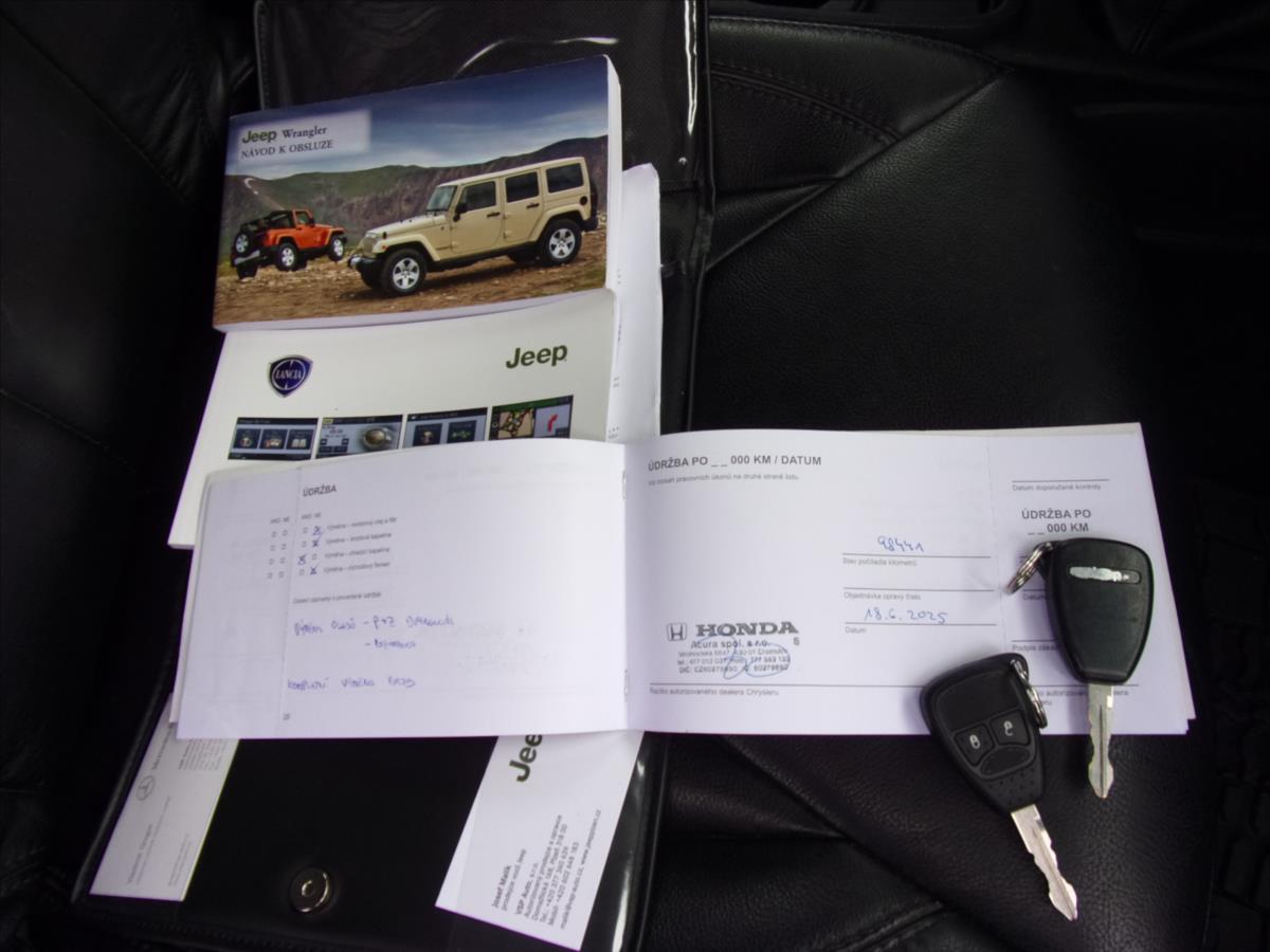jeep-wrangler-2-8-crd-rubikon-147kw-1maj - 9