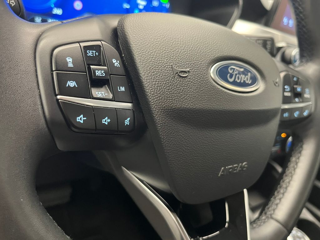 ford-kuga-2-5-hev-4x4-titanium - 9