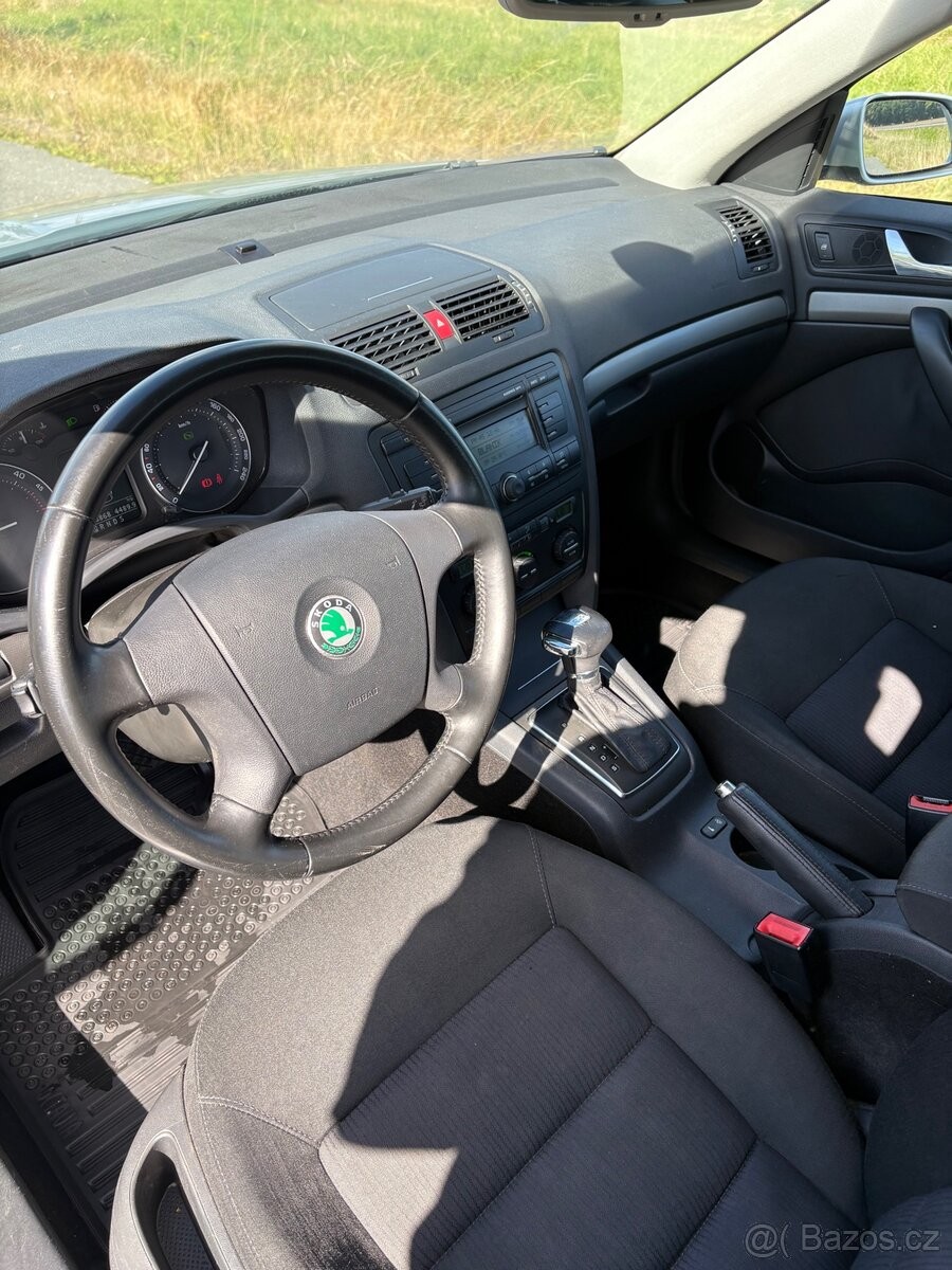 skoda-octavia-2-0-ii-tdi-103kw-dsg - 7