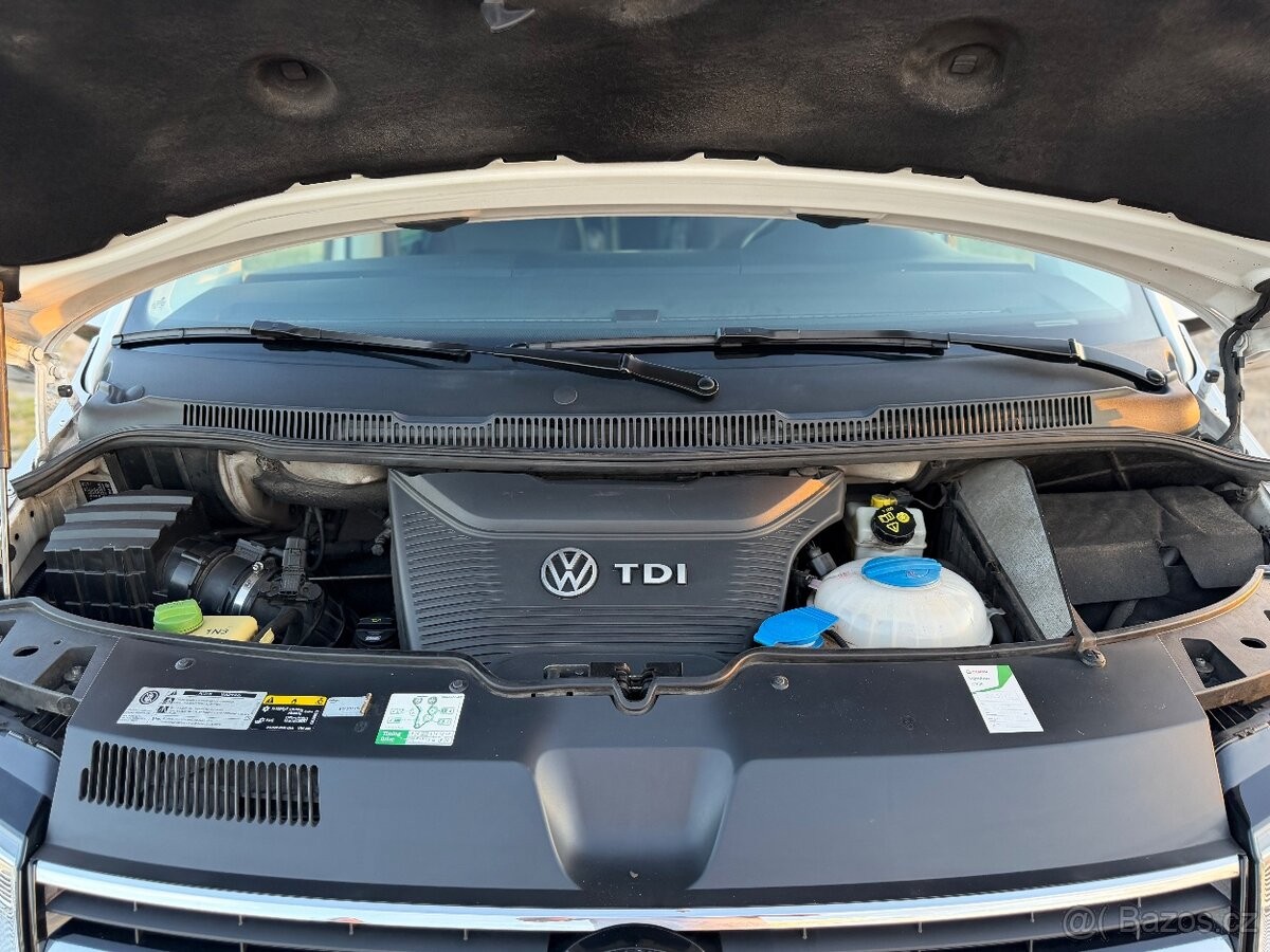 volkswagen-multivan-2-0-tdi-146-kw-highline-dsg - 9