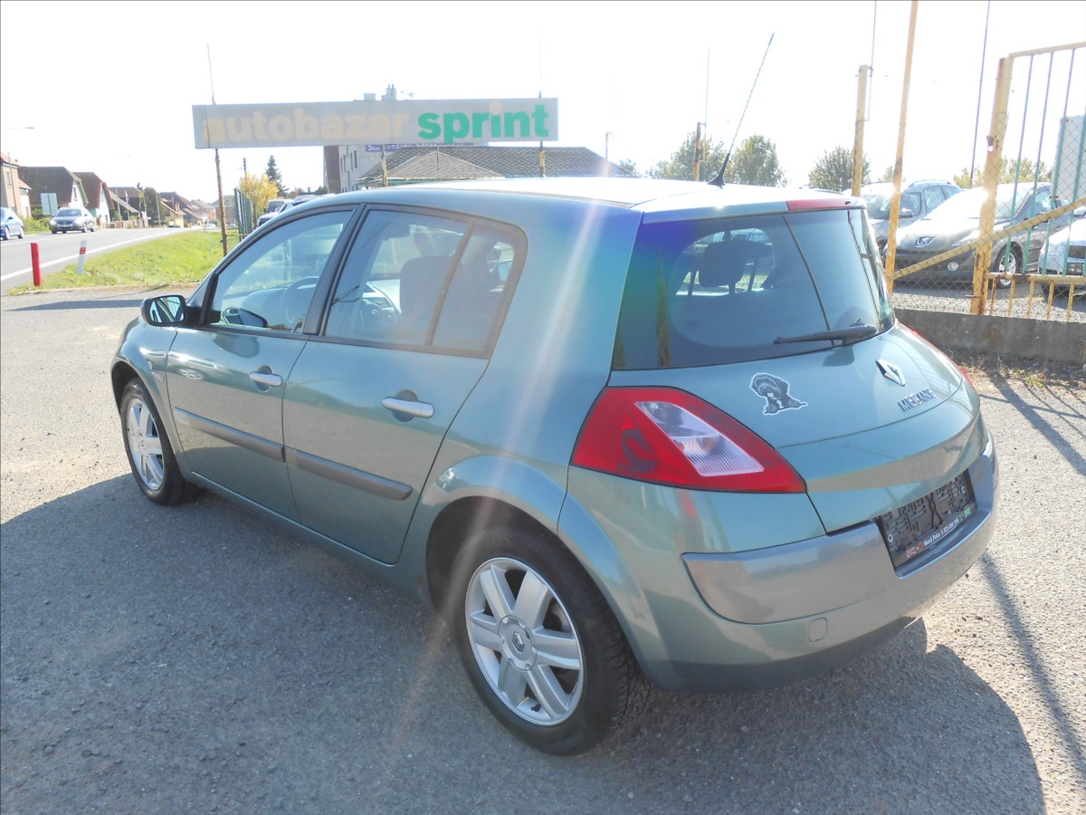 renault-megane-1-6-i-83-kw-serviska-83-513-km - 5