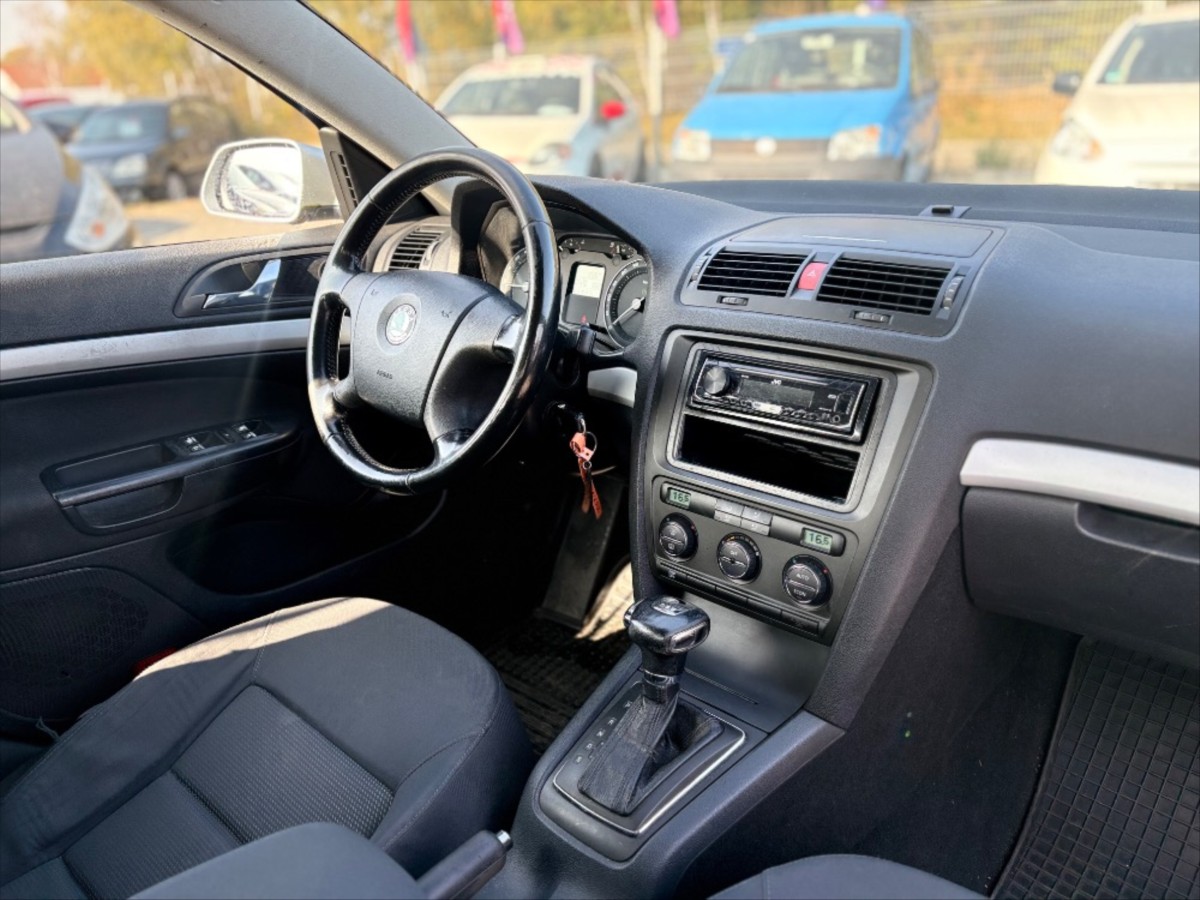 skoda-octavia-1-9-tdi-combi-automat - 8