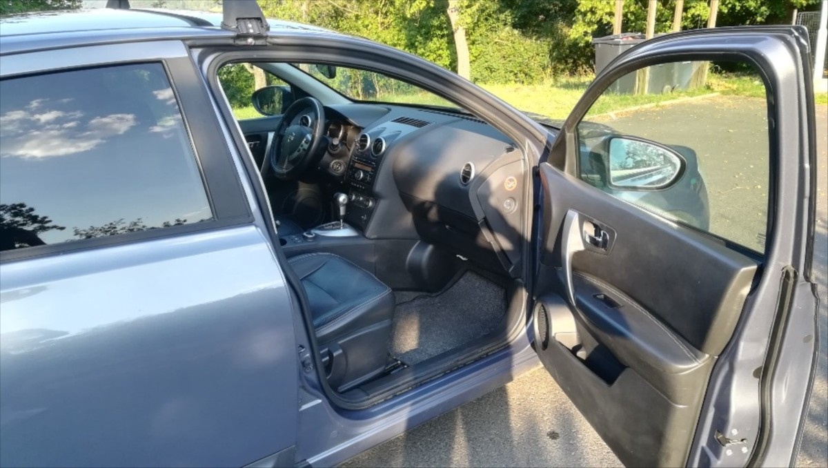 nissan-qashqai-2-0-i-104-kw-automat-s-4x4 - 7