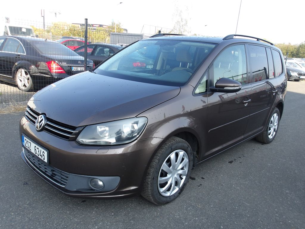 Volkswagen Touran 2,0TDi 103kW PANORAMA !