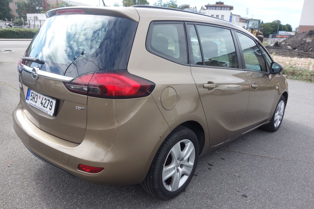 opel-zafira-2-0dci-96kw-cr-7-mist - 9