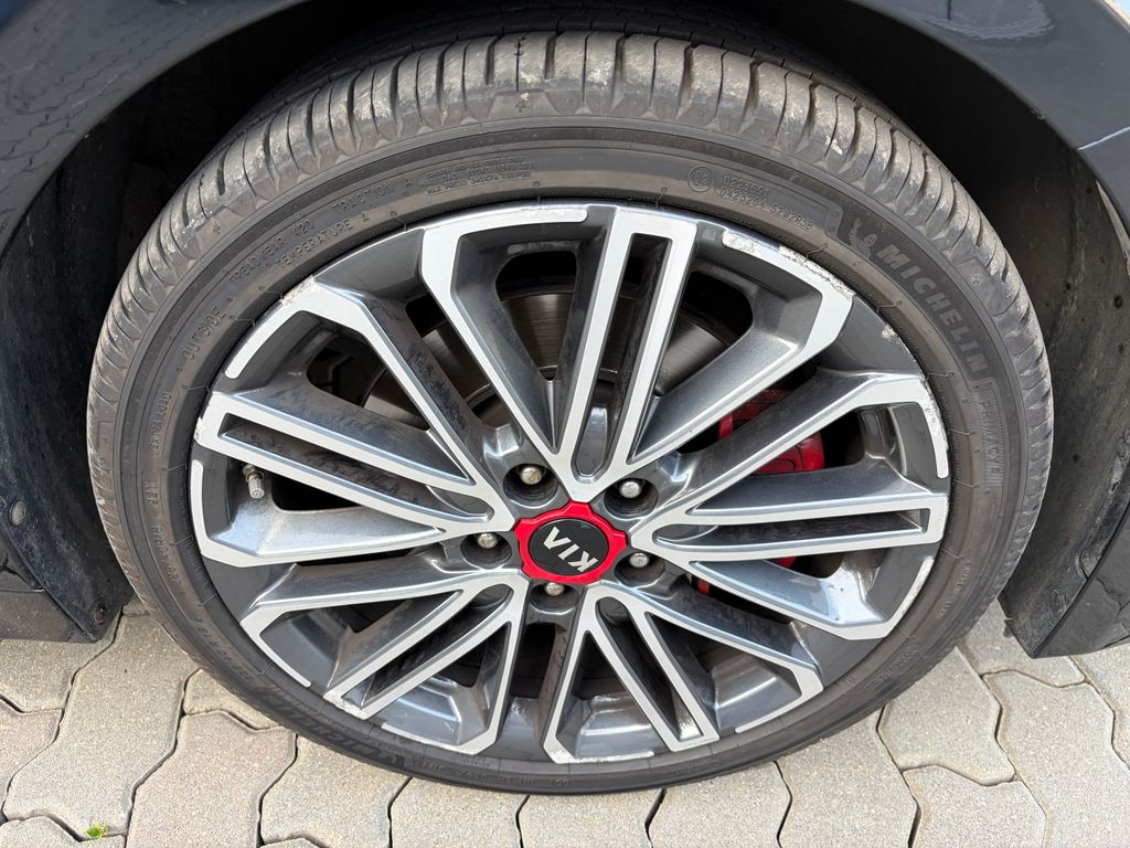 kia-pro-ceed-1-6-t-gdi-150kw-gt - 8