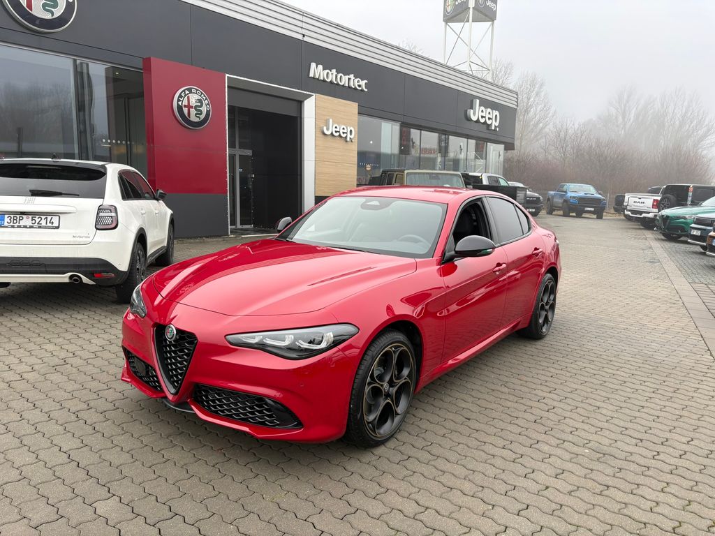 alfa-romeo-giulia-intensa-2-0-turbo-280k-at8-q4 - 2