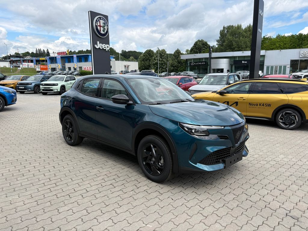 Alfa Romeo Ibrida 1.2 Turbo Hybrid 145k eDCT6