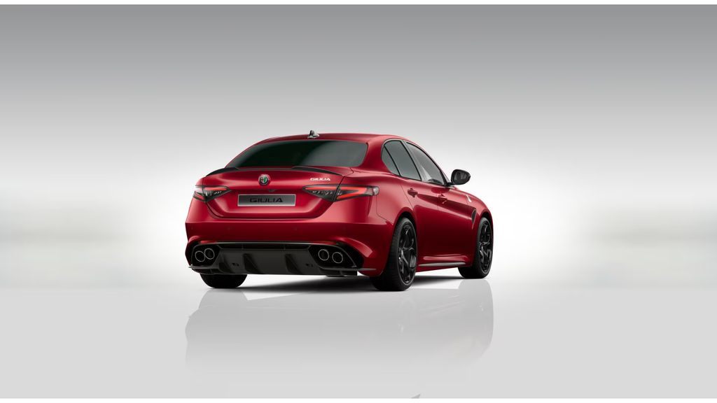 alfa-romeo-giulia-qv-collezione-2-9-v6-biturbo-520k-rwd-at8 - 3