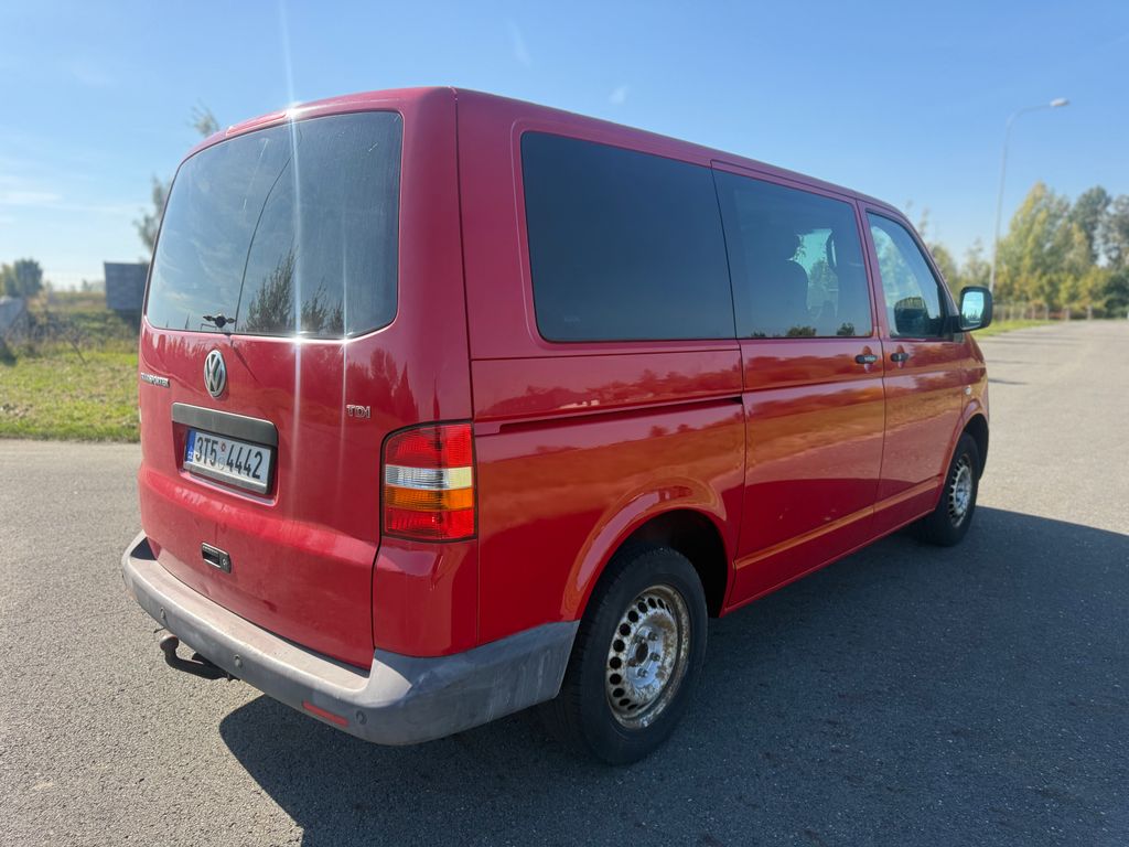 volkswagen-transporter-2-5-tdi-128-kw-automat-6-mist-klimatizace-stk-28 - 4