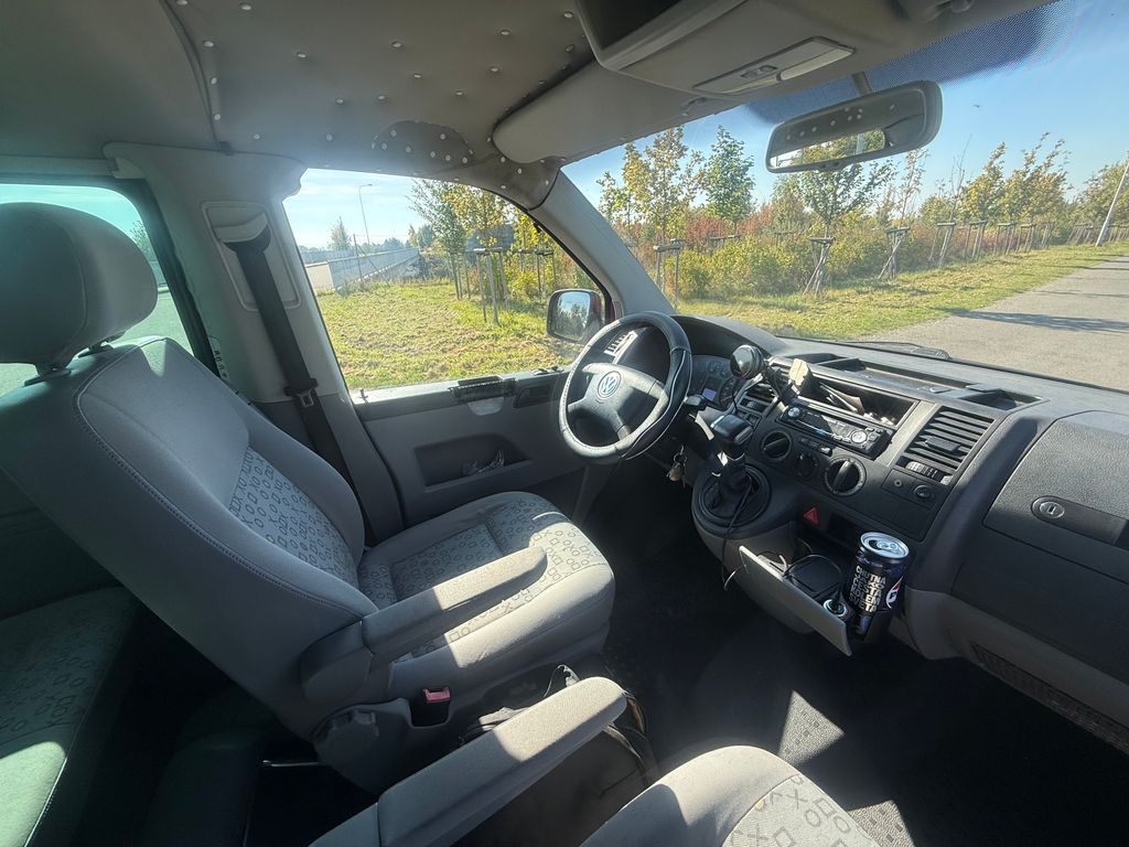volkswagen-transporter-2-5-tdi-128-kw-automat-6-mist-klimatizace-stk-28 - 9