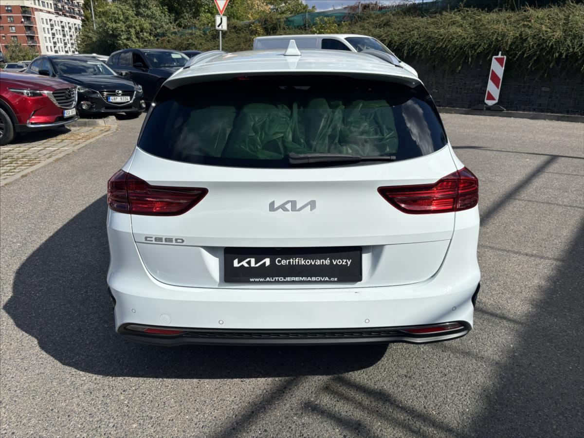 kia-ceed-1-5-tgdi-top-zaruka-top-stav - 3