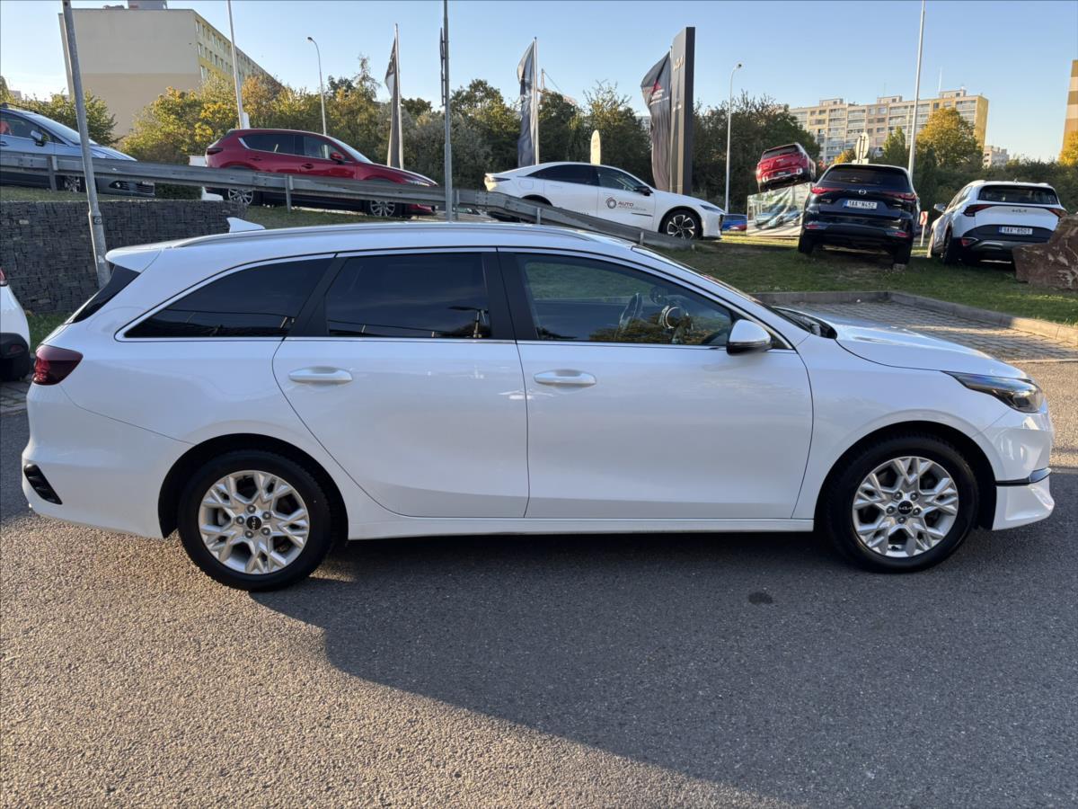 kia-ceed-1-5-tgdi-top-zaruka-navi-kamera - 5