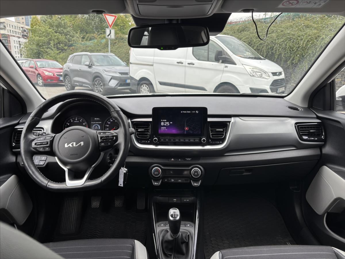 kia-stonic-1-0-tgdi-73kw-top-zaruka-navi - 8