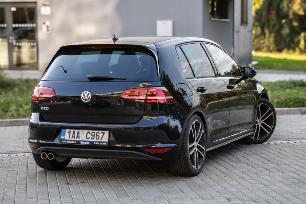 volkswagen-golf - 3