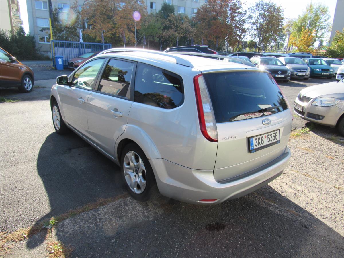 ford-focus-1-6-74kw-combi - 3