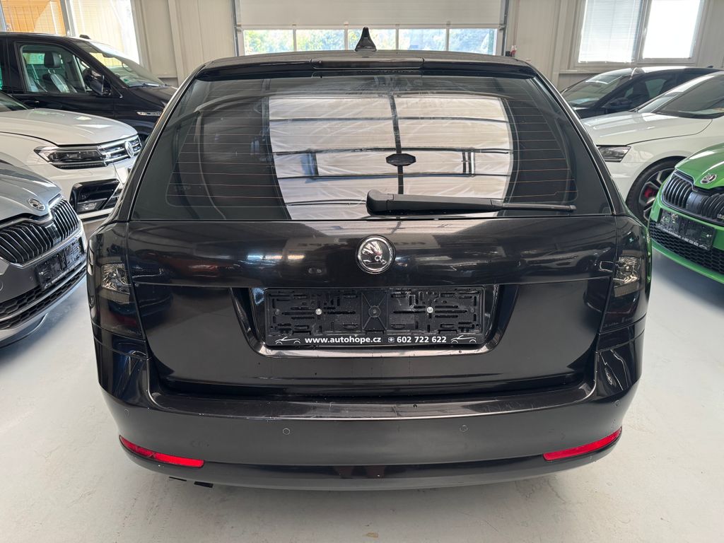 skoda-octavia-combi-1-4-tsi-dsg-ambiente - 4