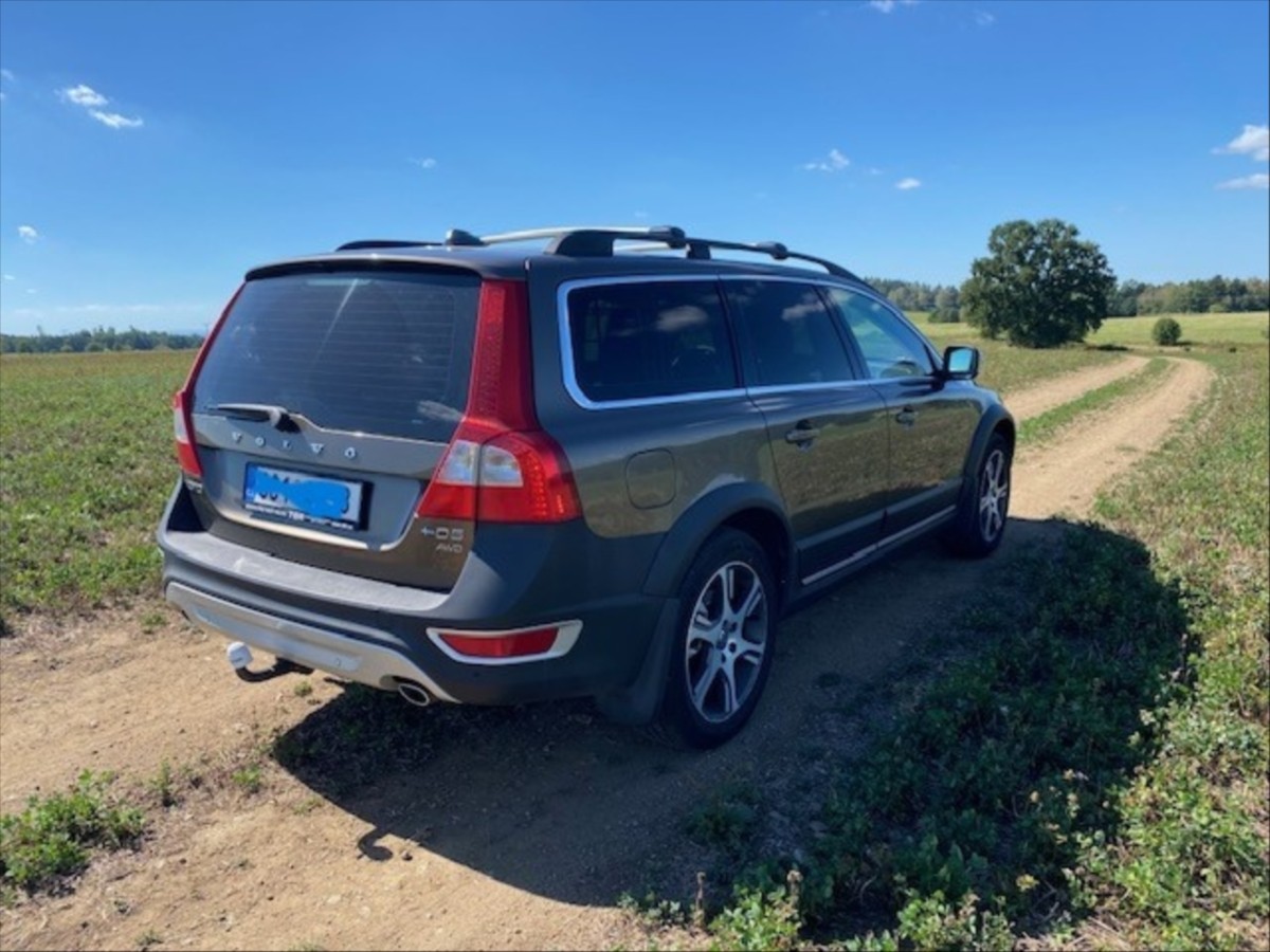 volvo-xc70-d5-158-kw-awd-automat - 5