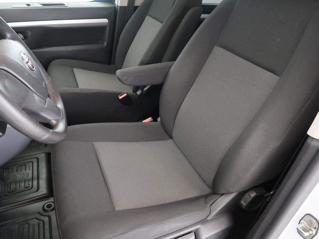 toyota-proace-2-0-d-4d-l2-active-dph-cz - 8