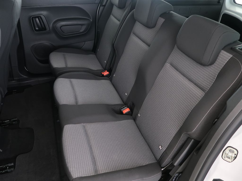 toyota-proace-city-verso-1-5-d-4d-long-business-cz-1maj - 9