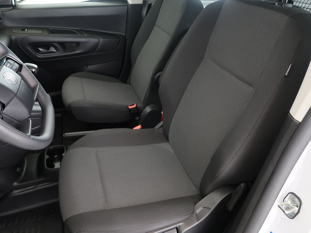 toyota-proace-city-1-5-d-4d-active-manual-cz-1maj - 8