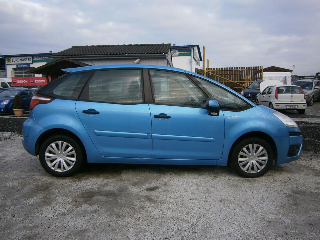 citroen-c4-picasso-1-6-hdi - 3