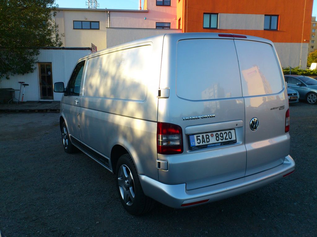 volkswagen-transporter-1-9-tdi-klima - 6