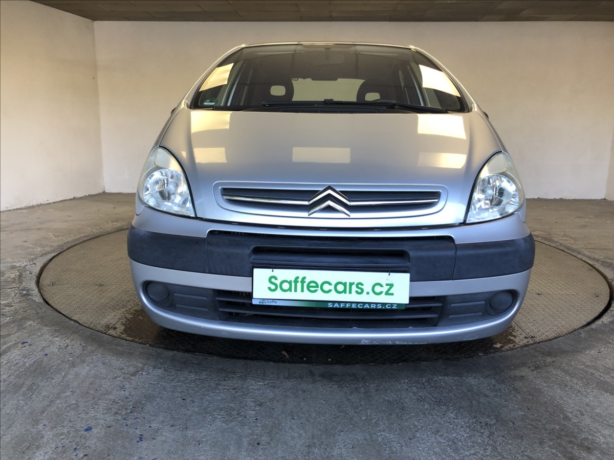 citroen-xsara-picasso-1-6-hdi - 1