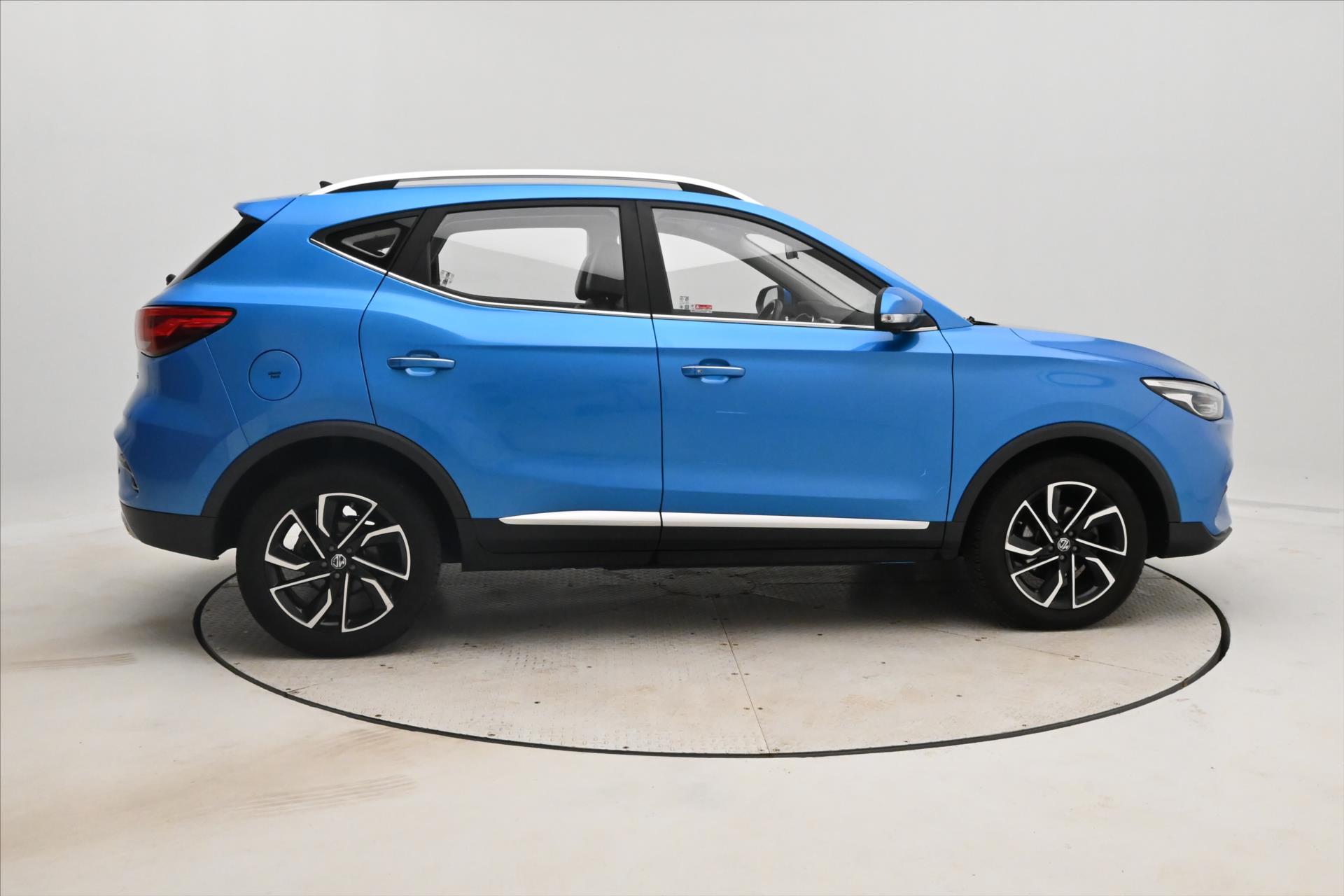 mg-zs-1-0-tgi-82-kw-elegance-zaruka-az-5-let - 3
